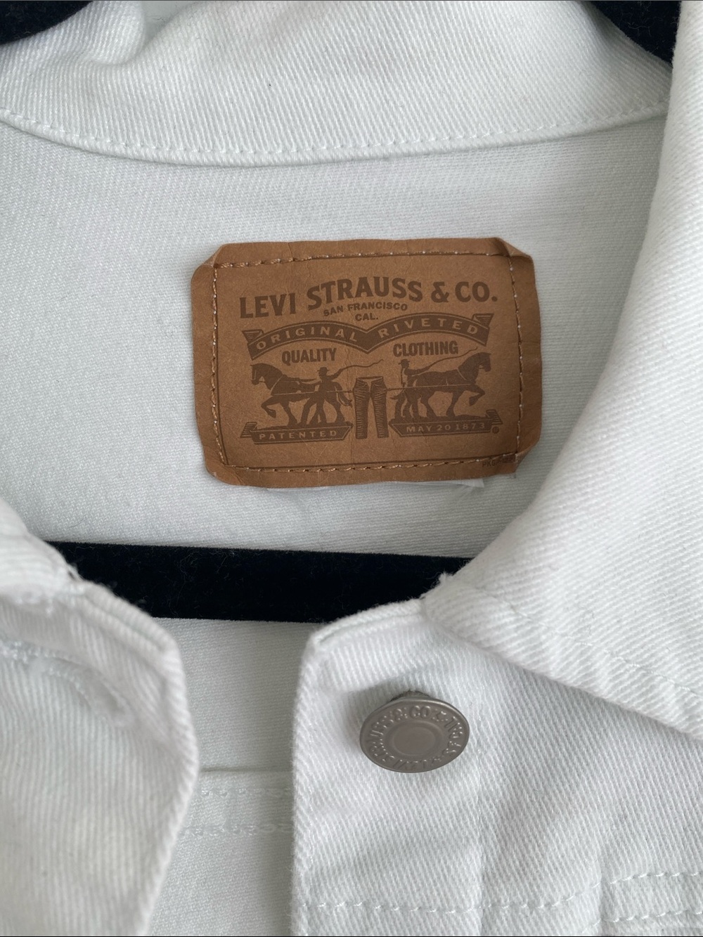 Levi's White Kids Denim Jacket - Classic Trucker - Picture 2 of 3